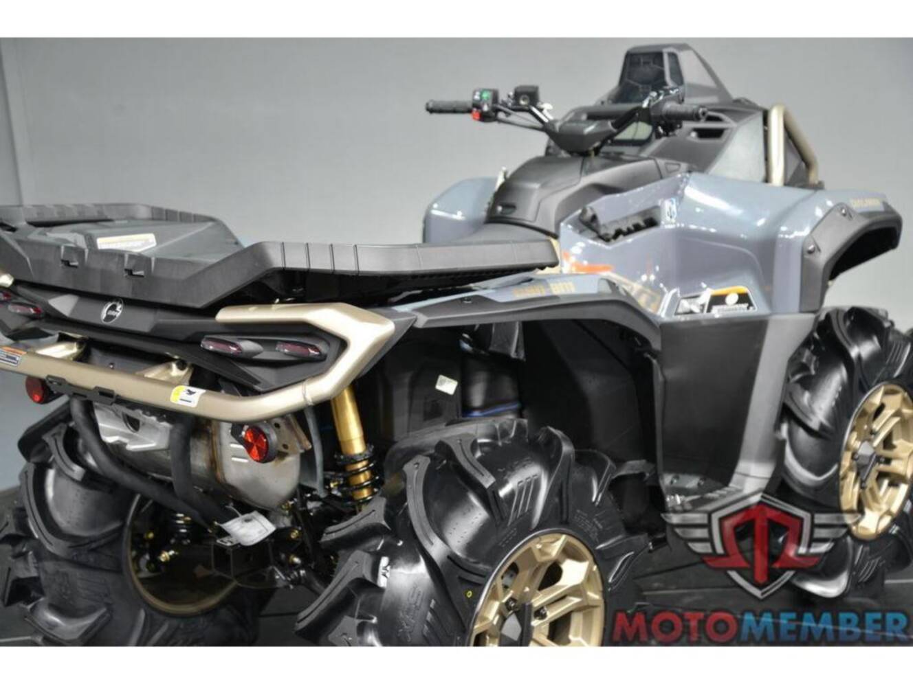 A photo of this 2026 Can-Am Outlander X mr 850 Granite Grey