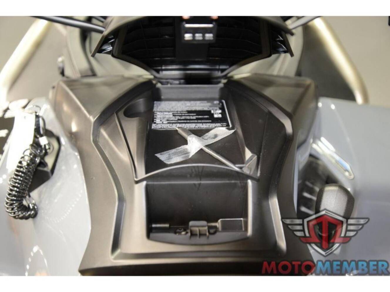 A photo of this 2026 Can-Am Outlander X mr 850 Granite Grey