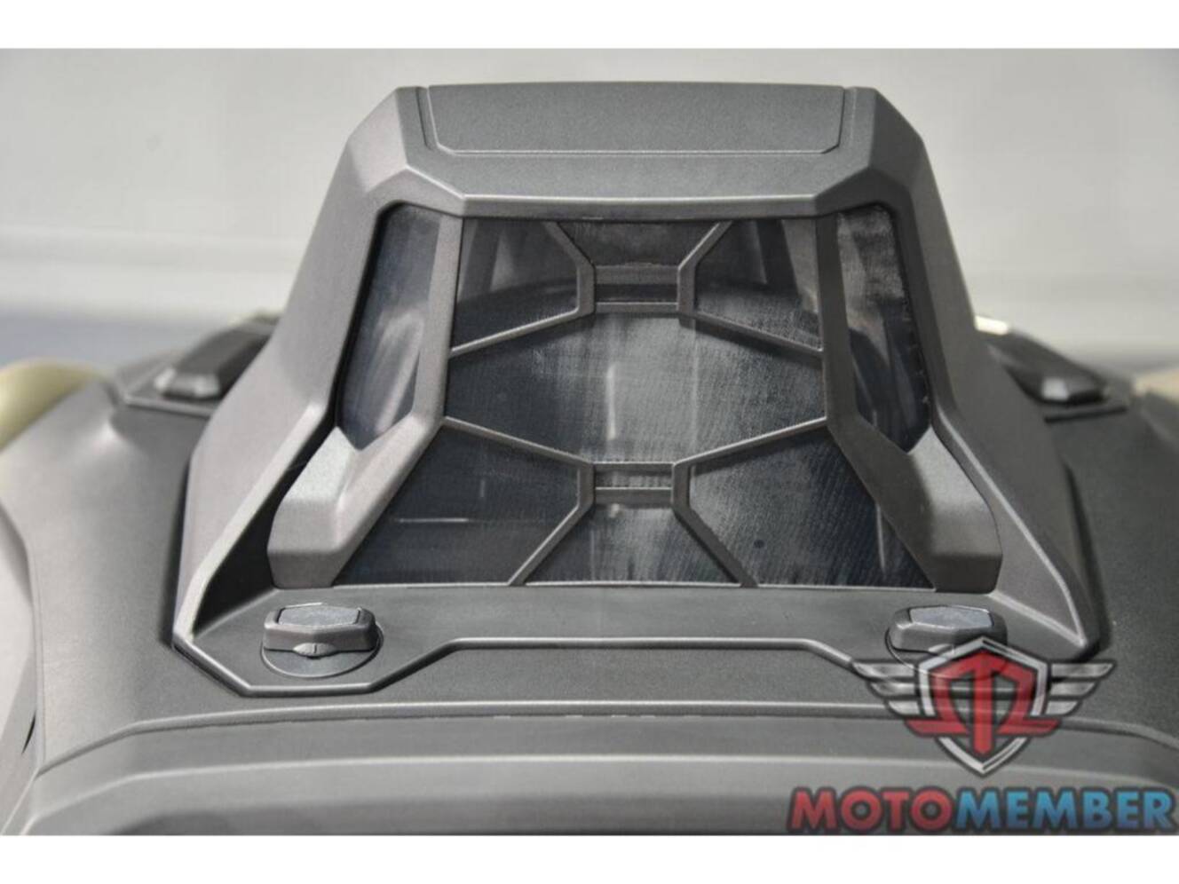 A photo of this 2026 Can-Am Outlander X mr 850 Granite Grey