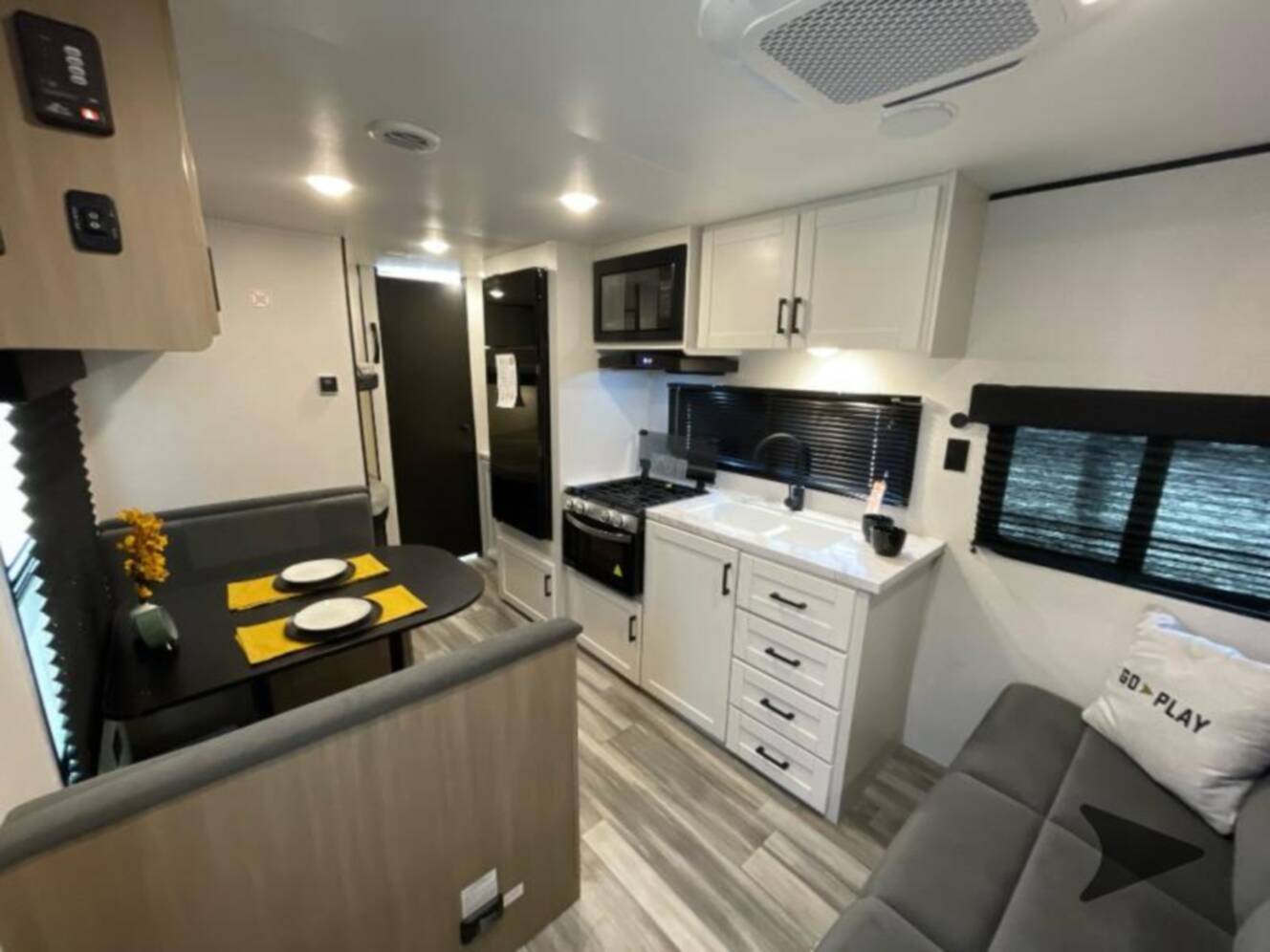 A photo of this 2026 Jayco Jay Flight SLX 260BHW