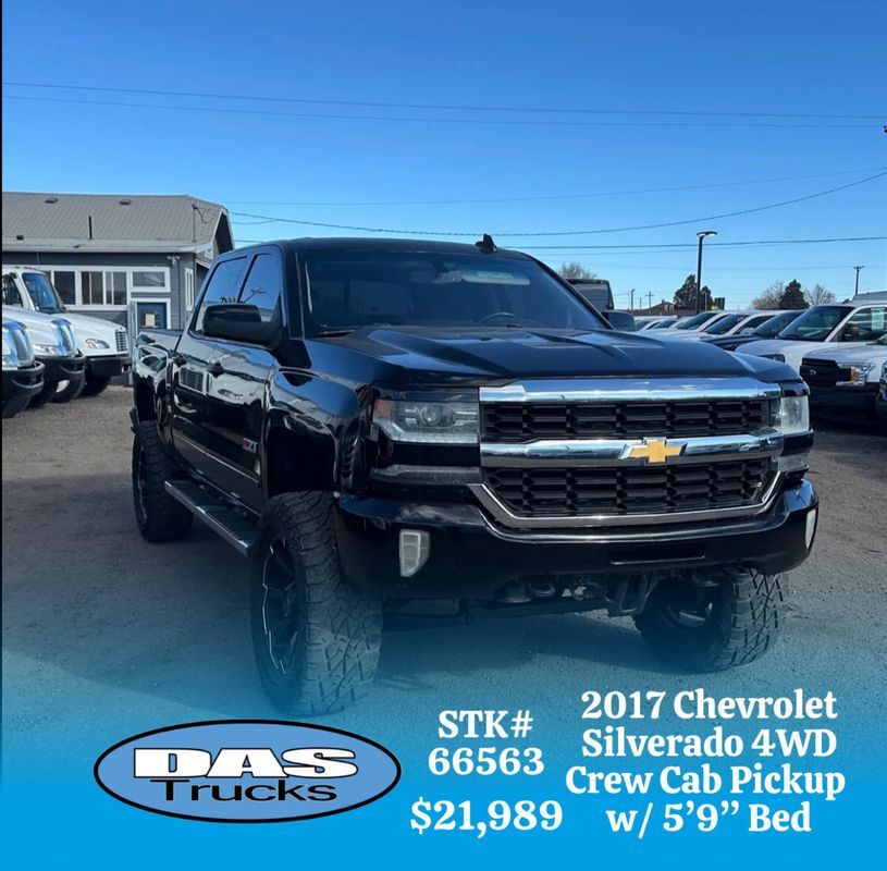 2017 CHEVROLET Silverado in Englewood, CO