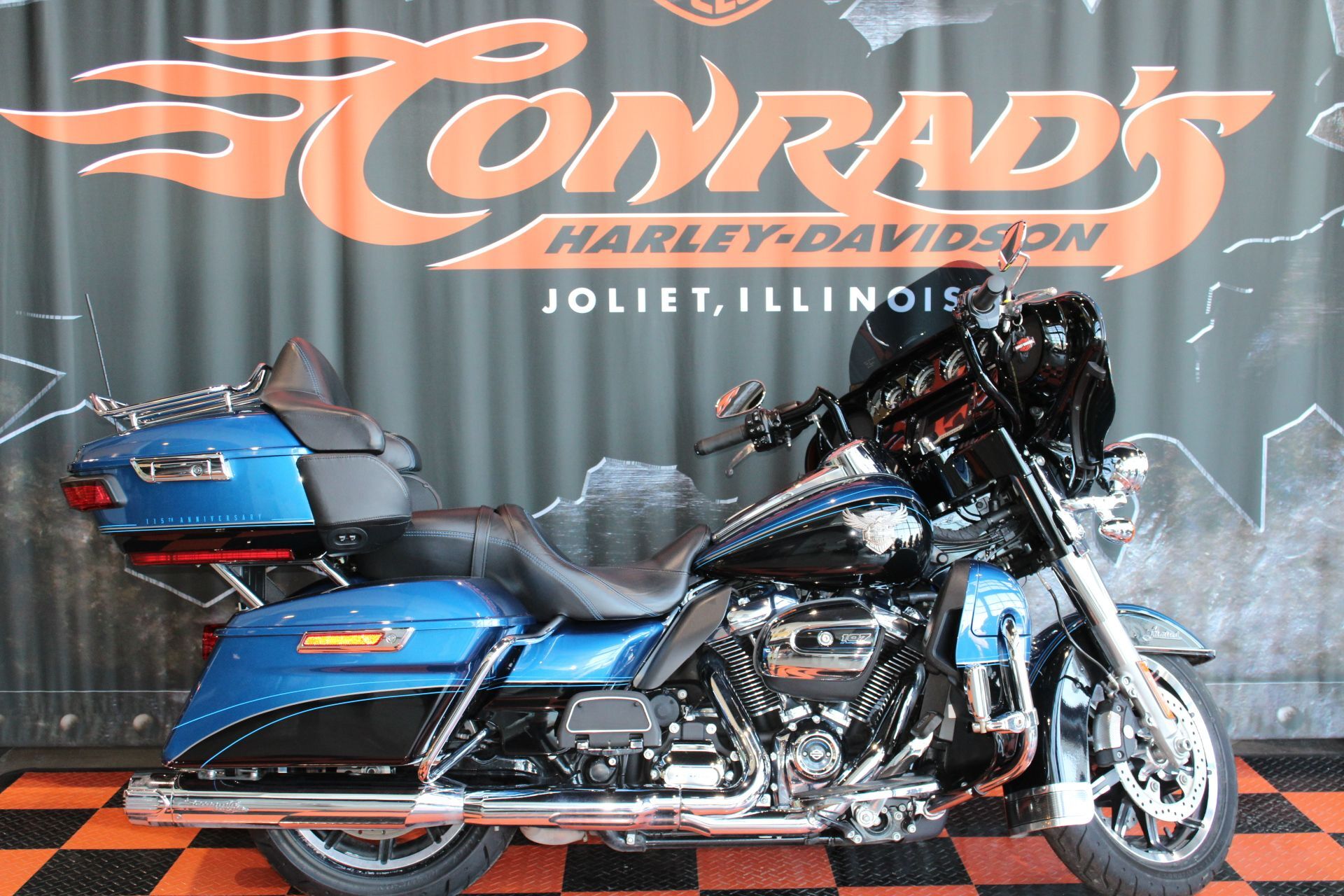 2018 Harley-Davidson 115th Anniversary Ultra Limited in Shorewood, IL