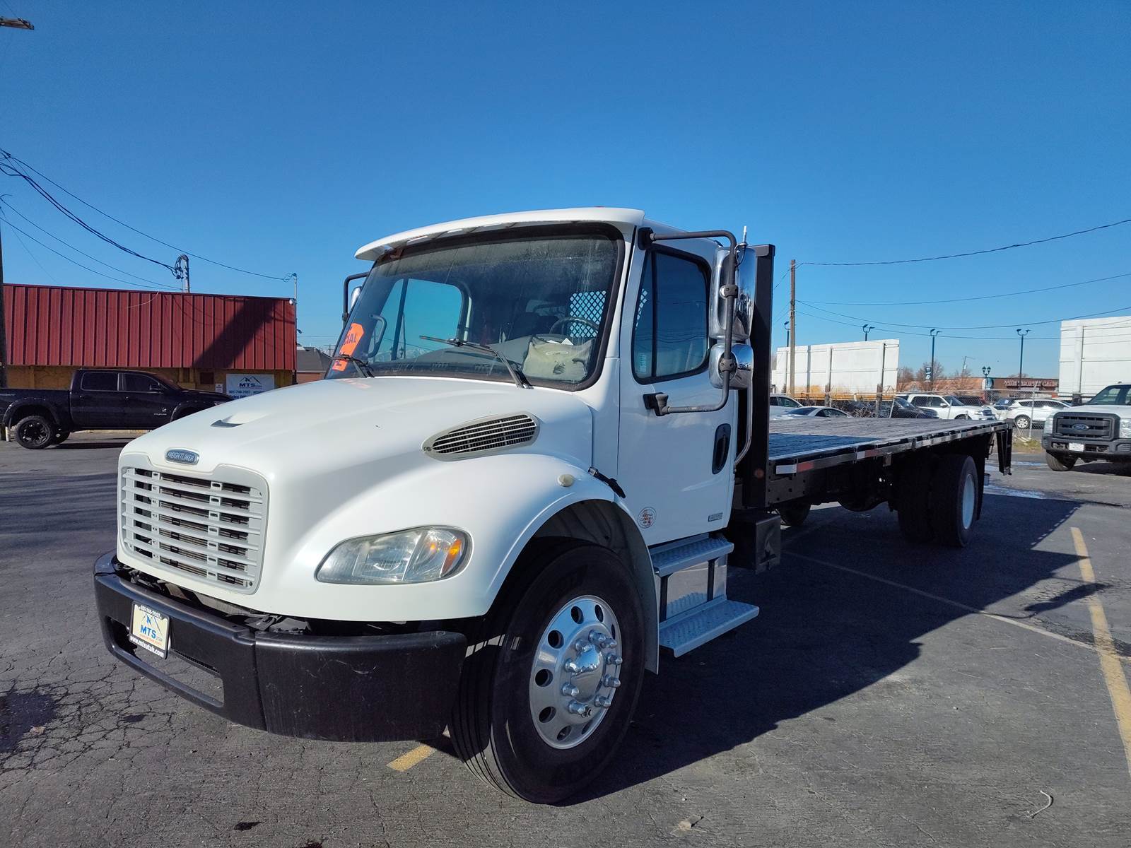 2011 FREIGHTLINER BUSINESS CLASS M2 106 in Midvale, UT