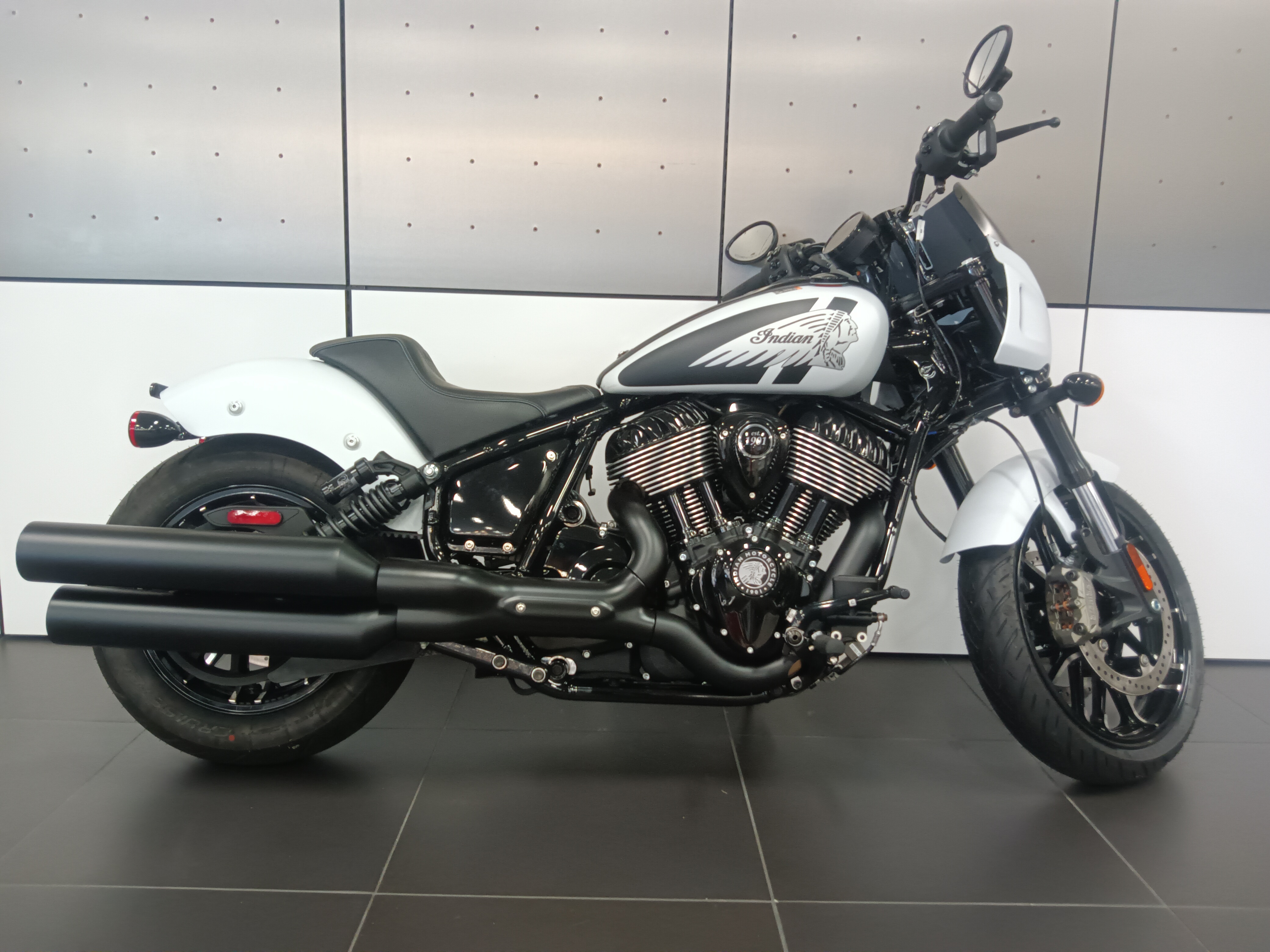 2025 Indian Motorcycle Sport Chief in De Pere, WI