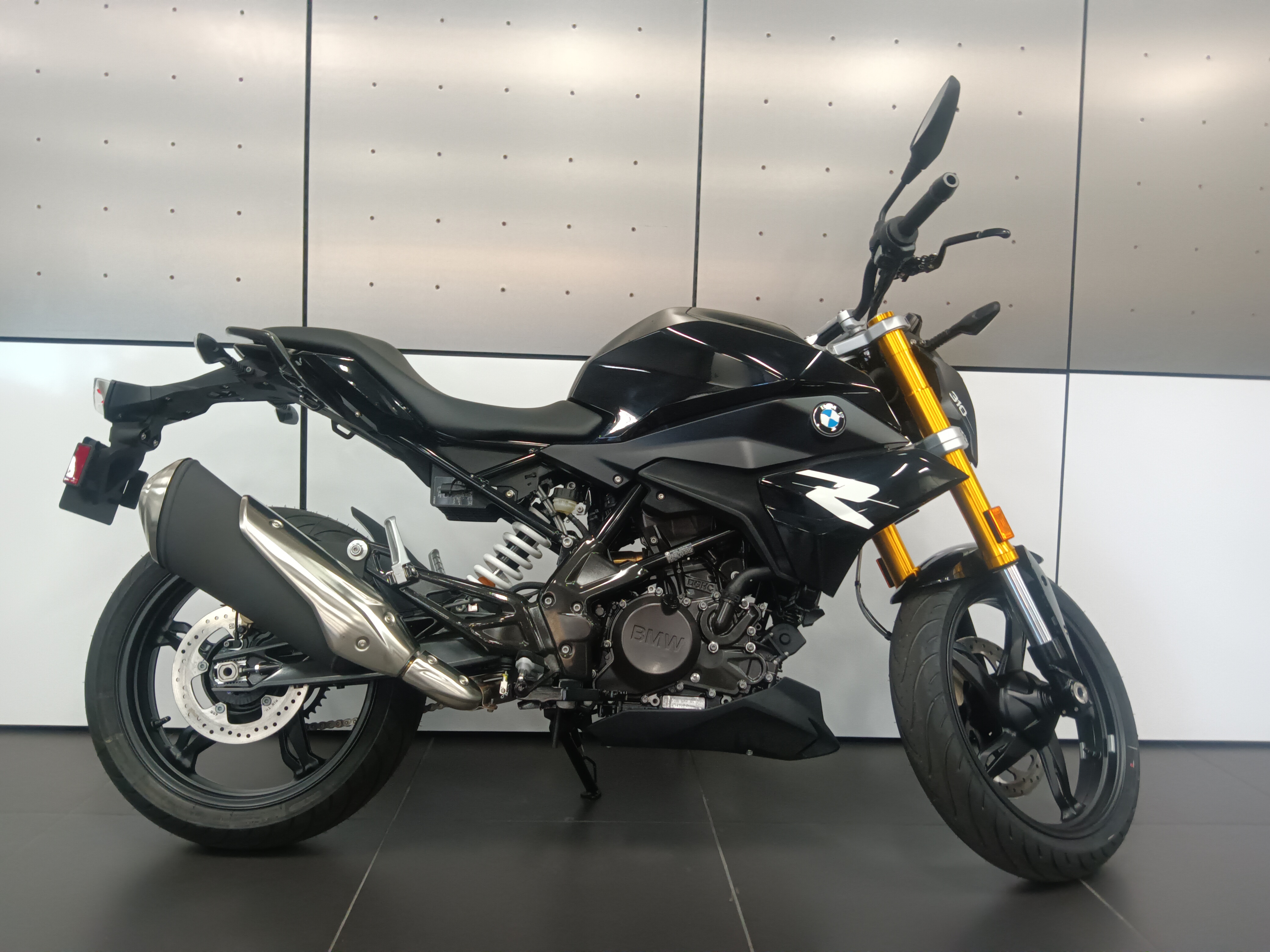 2025 BMW G 310 R 310 R in De Pere, WI