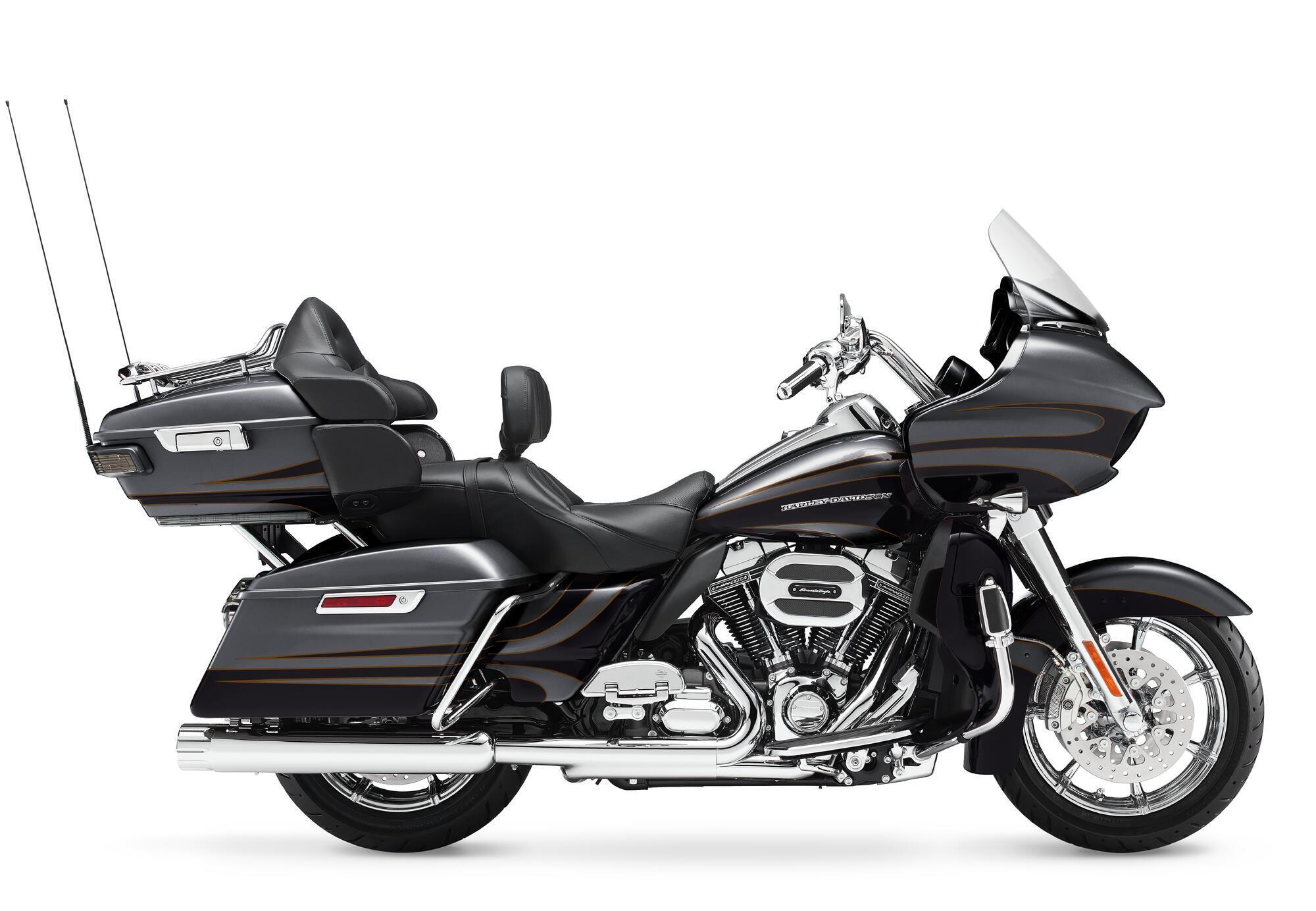 2016 Harley-Davidson CVO Road Glide Ultra CVO ULTRA in Pawtucket, RI
