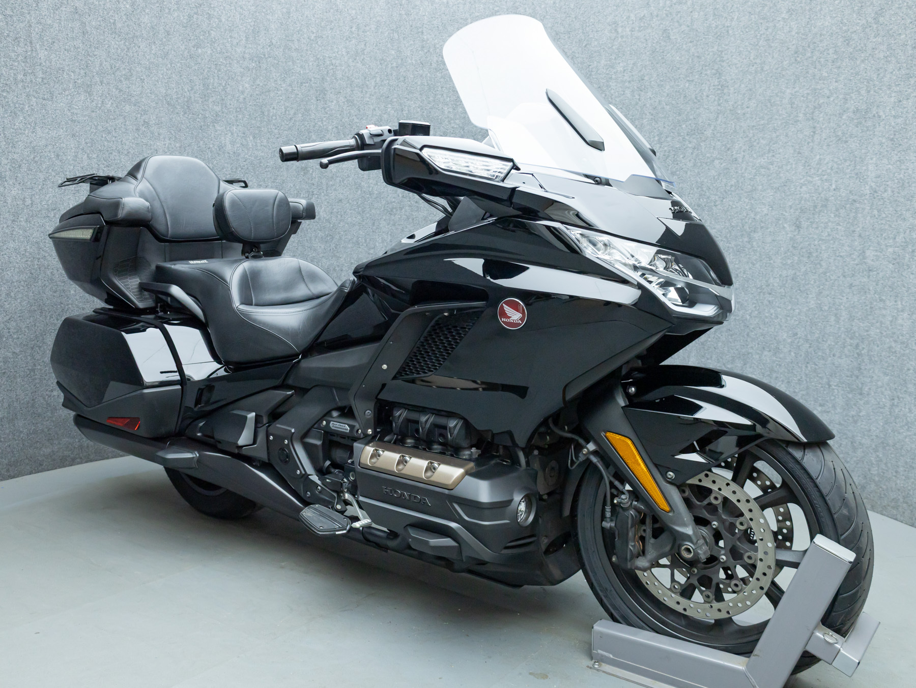 2023 Honda GL1800D GOLDWING TOUR 1800 W/DCT & ABS DCT in Pembroke, NH
