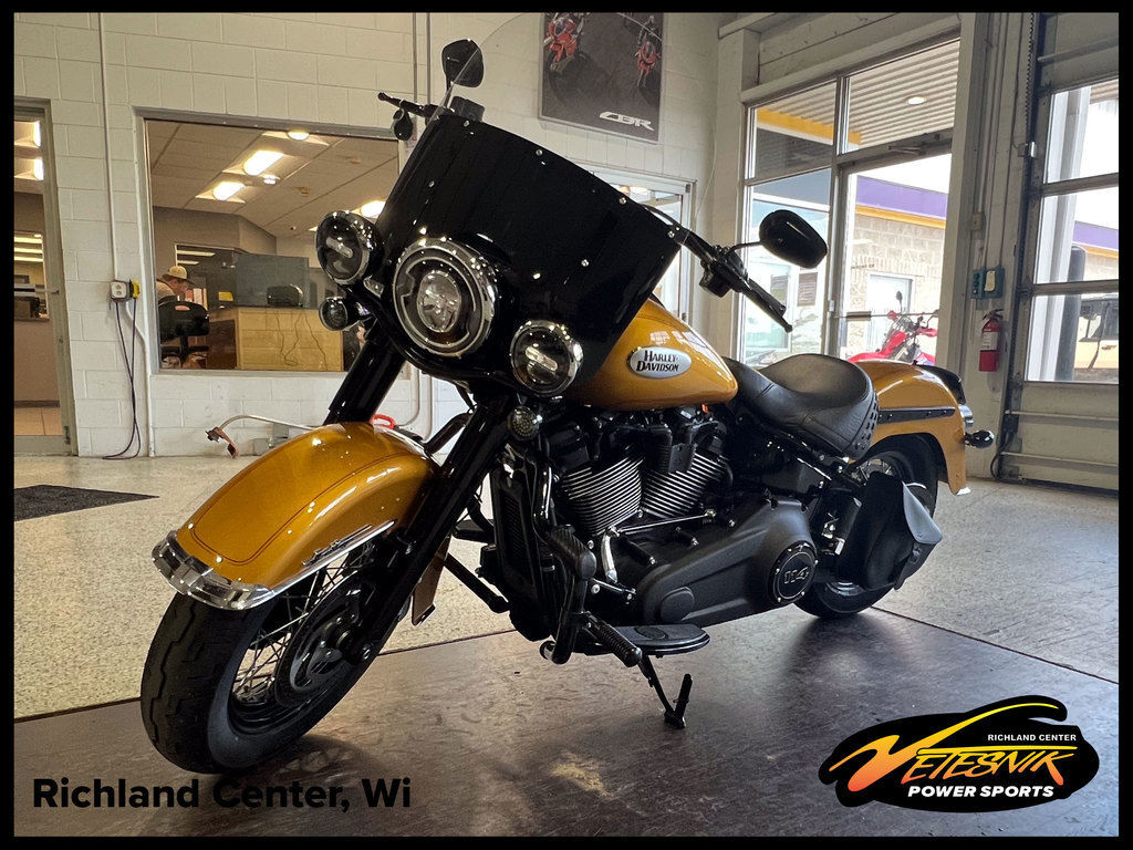 2023 Harley-Davidson® FLHCS - Heritage Classic CLASSIC in Richland Center, WI
