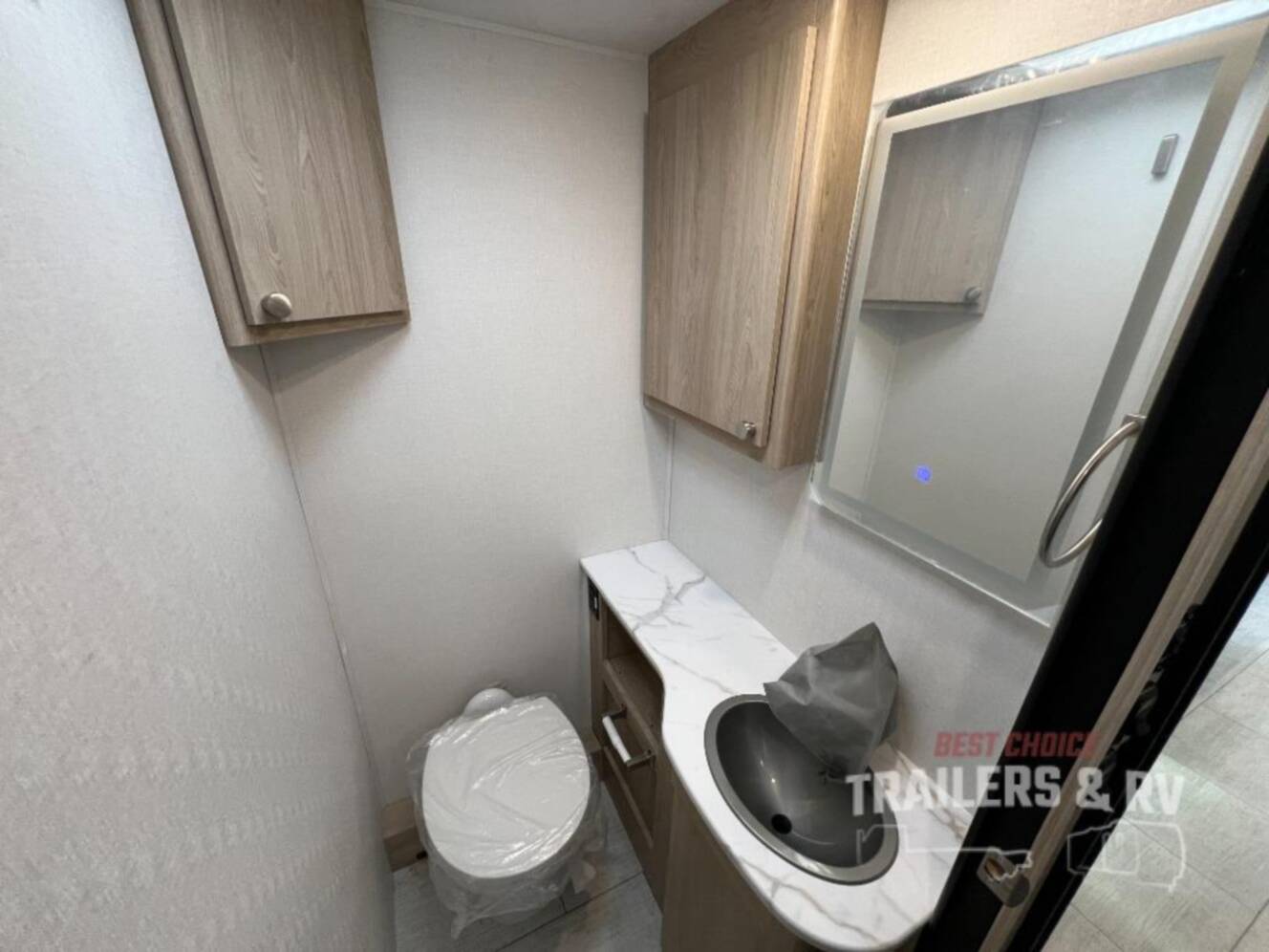 A photo of this 2026 Coachmen Rv Leprechaun 319MB Ford 450