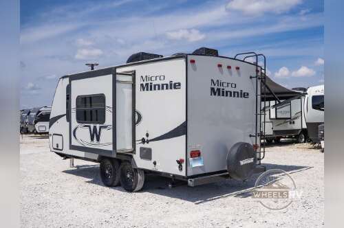 2019 Winnebago Micro Minnie 2106FBS in springdale AR