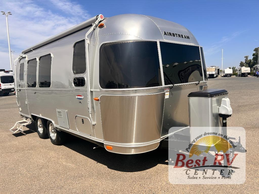 2017 Airstream International Signature 23FB in turlock CA