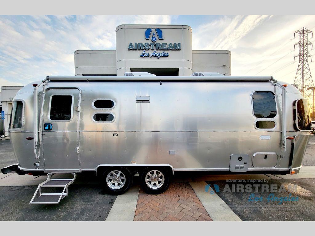 2025 Airstream Flying Cloud 25FBQ RV
