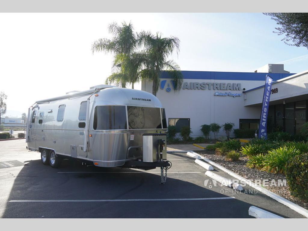 2026 Airstream Globetrotter 25FBT in temecula CA