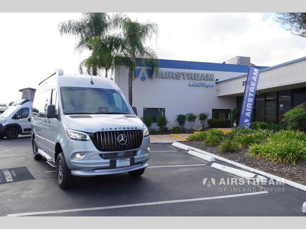 2026 Airstream Interstate 19GT Tommy Bahama Resort Edition Advanced Po in temecula CA