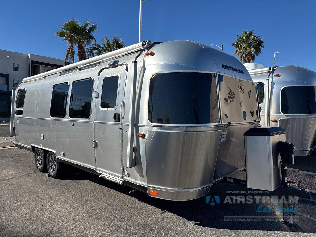 2025 Airstream Flying Cloud 28RB in las vegas NV