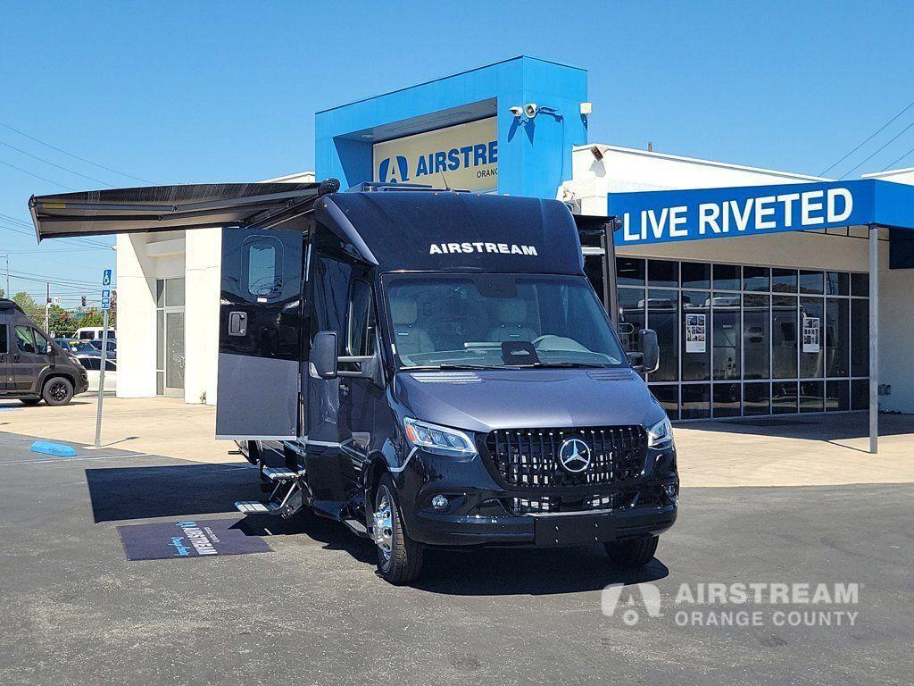 2026 Airstream Atlas 25MS Murphy Suite in midway city CA