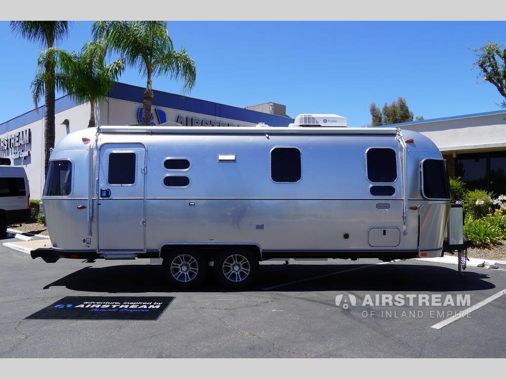 View more photos of this listing