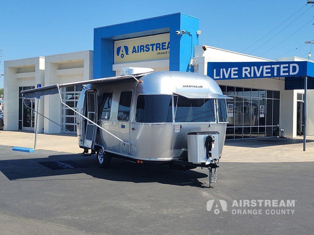 2026 Airstream Caravel 22FB RV