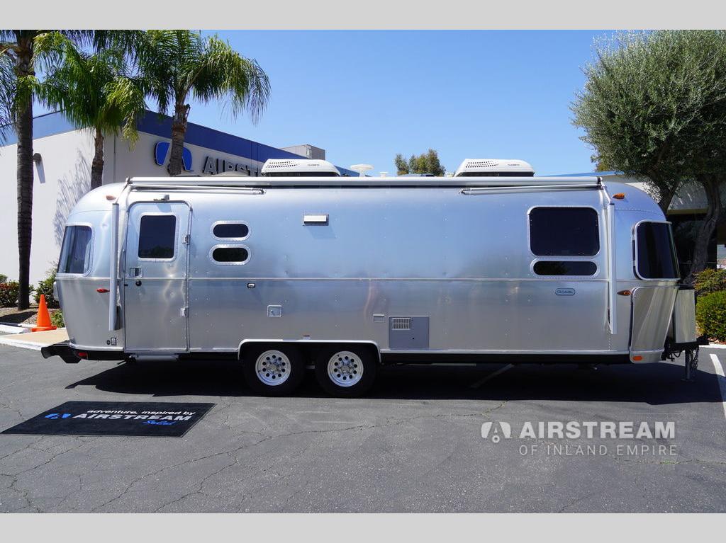 2020 Airstream Globetrotter 27FBQ in temecula CA
