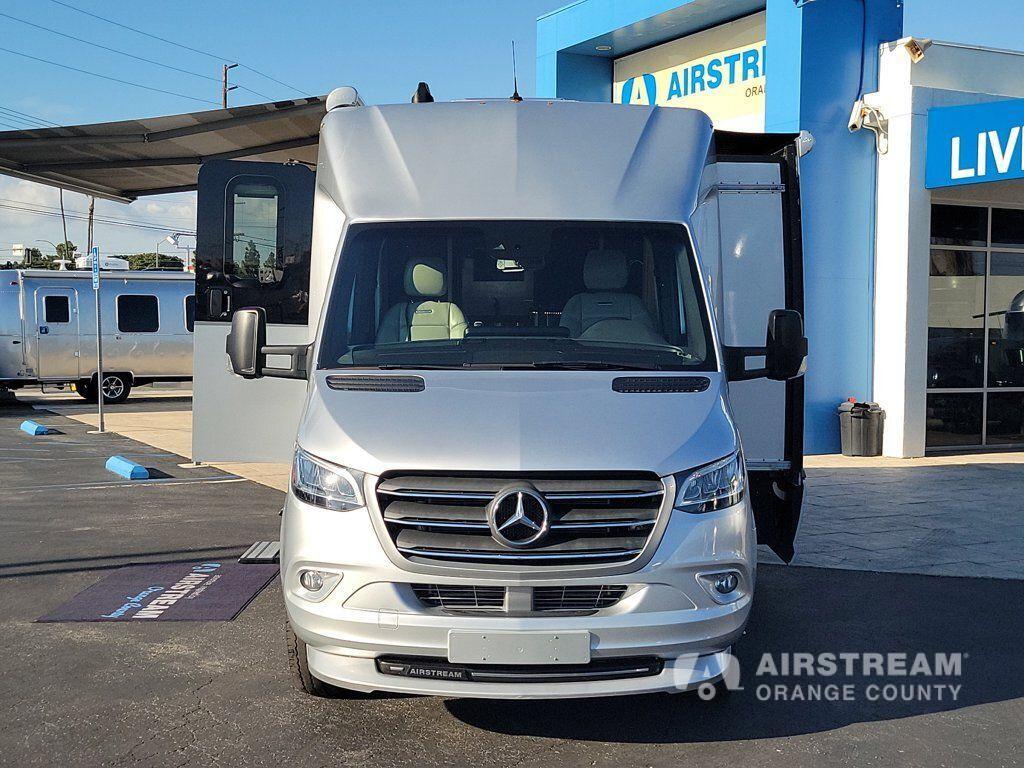2021 Airstream Atlas Murphy Suite in midway city CA