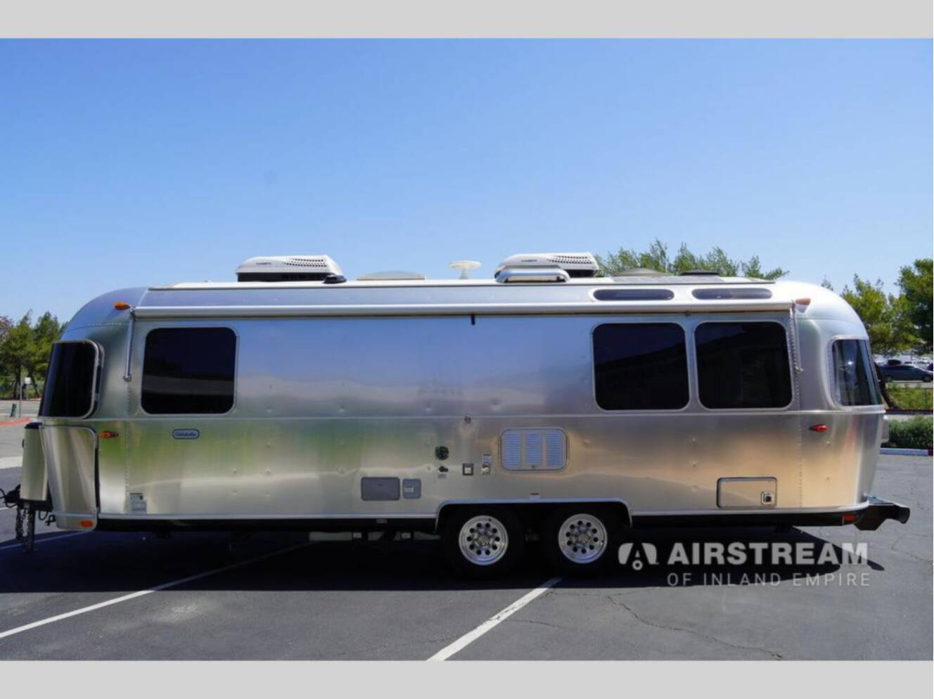 A photo of this 2020 Airstream Globetrotter 27FBQ