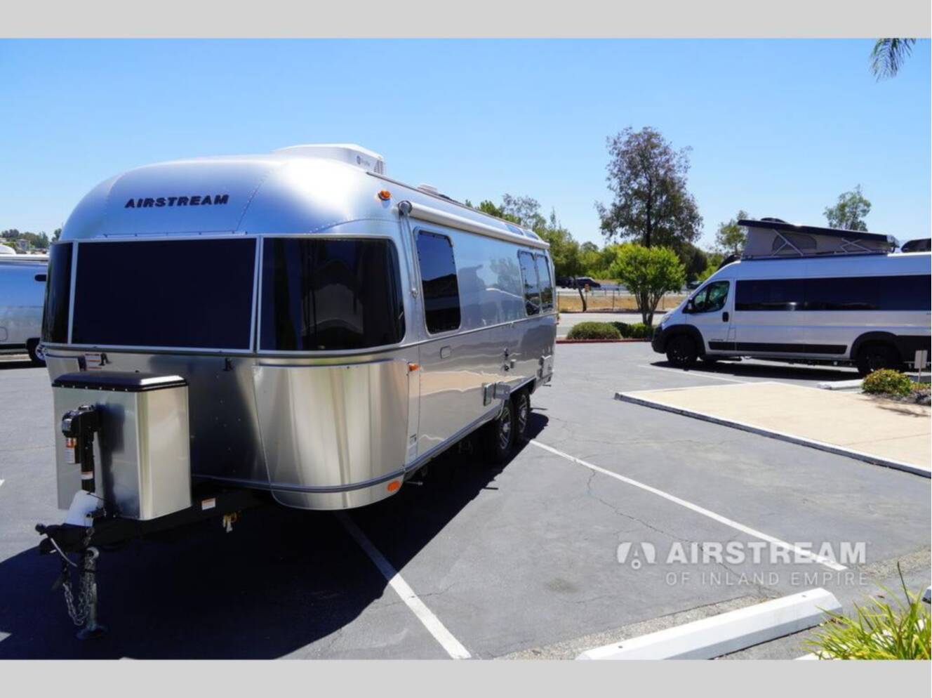 A photo of this 2026 Airstream Trade Wind 25FBQ Hatch