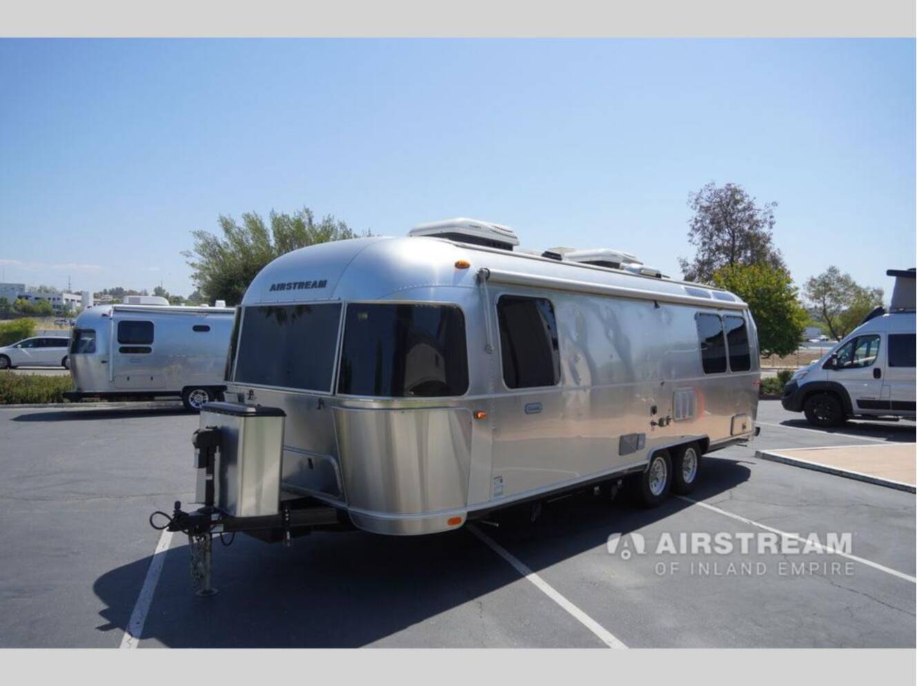 A photo of this 2020 Airstream Globetrotter 27FBQ