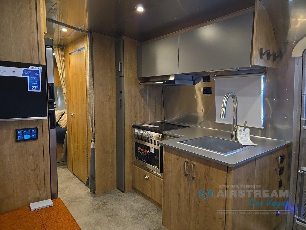 View more photos of this listing