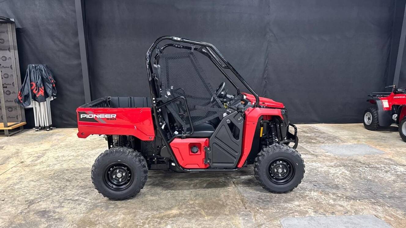 A photo of this 2026 Honda Pioneer 520