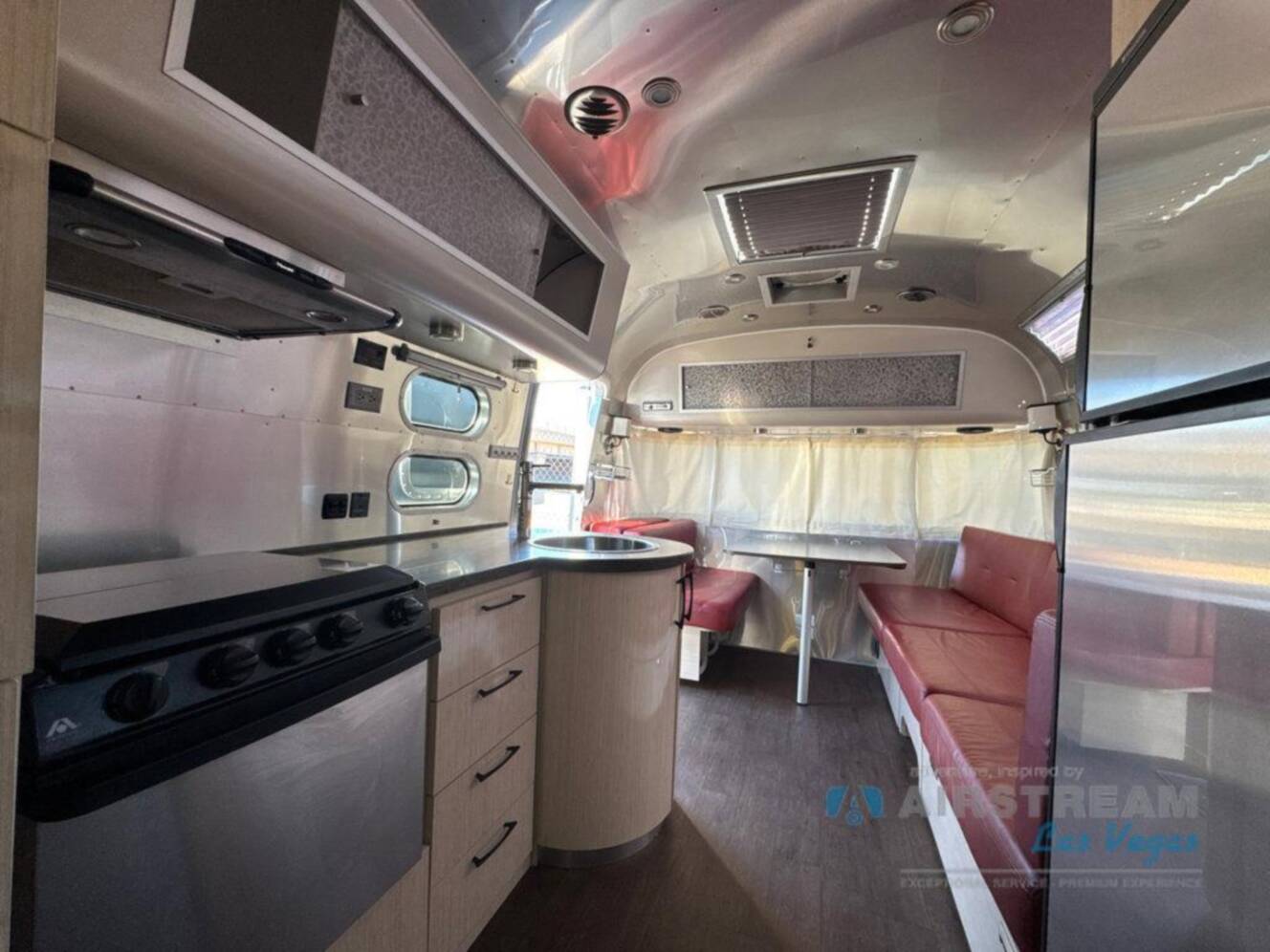 A photo of this 2016 Airstream International Serenity 27FB