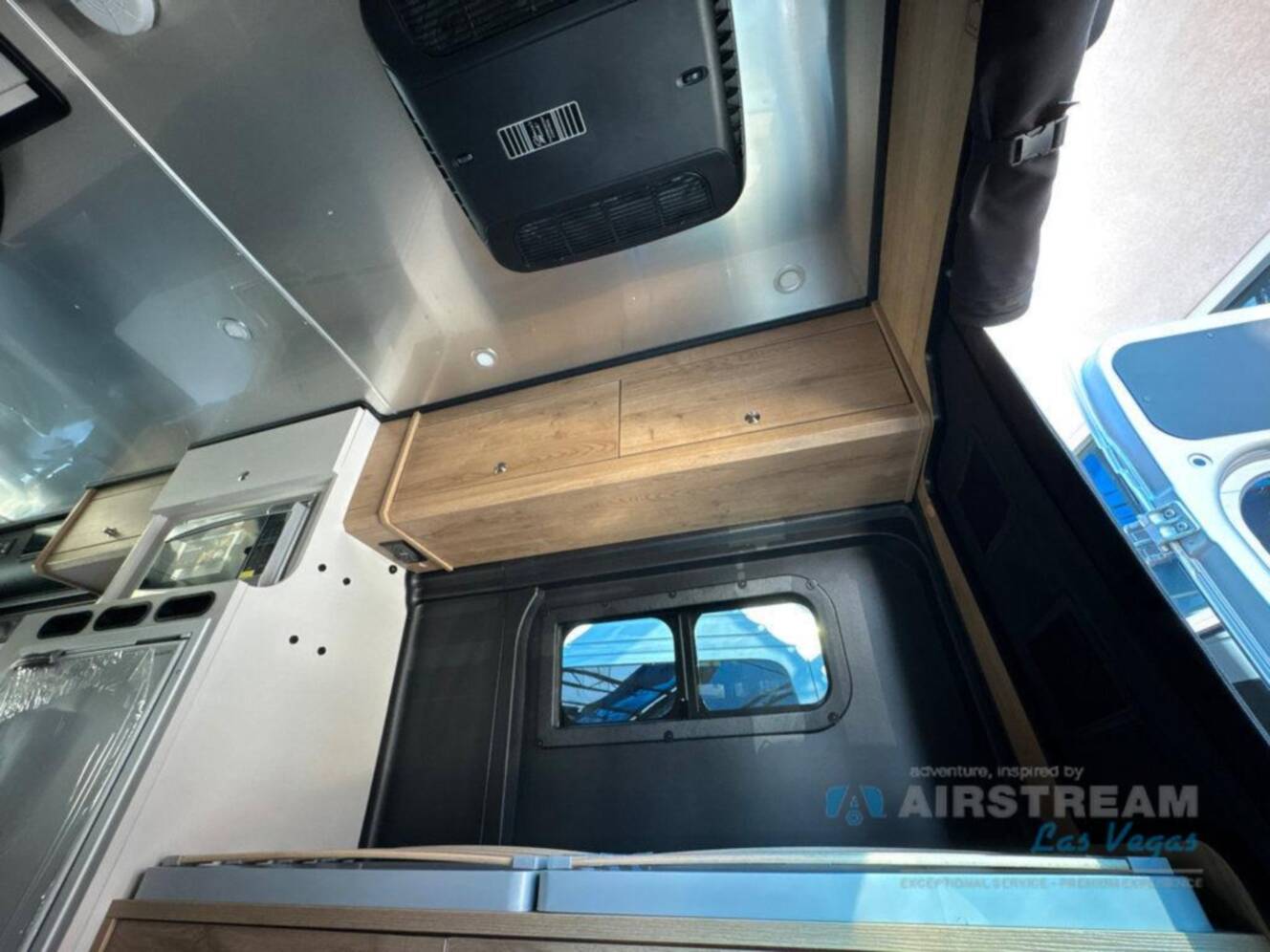 A photo of this 2026 Airstream Rangeline Hard Top