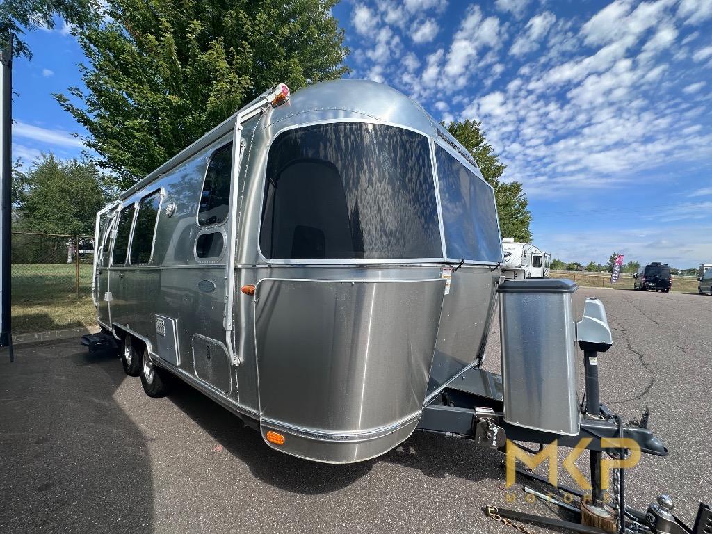 2016 Airstream Flying Cloud M23FB in ramsey MN
