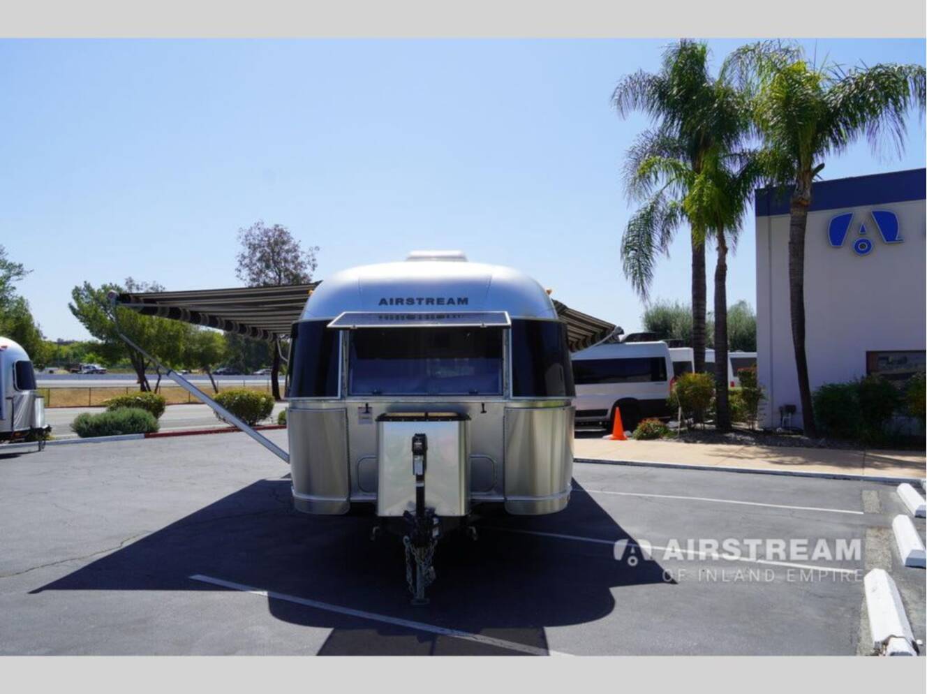 A photo of this 2020 Airstream Globetrotter 27FBQ