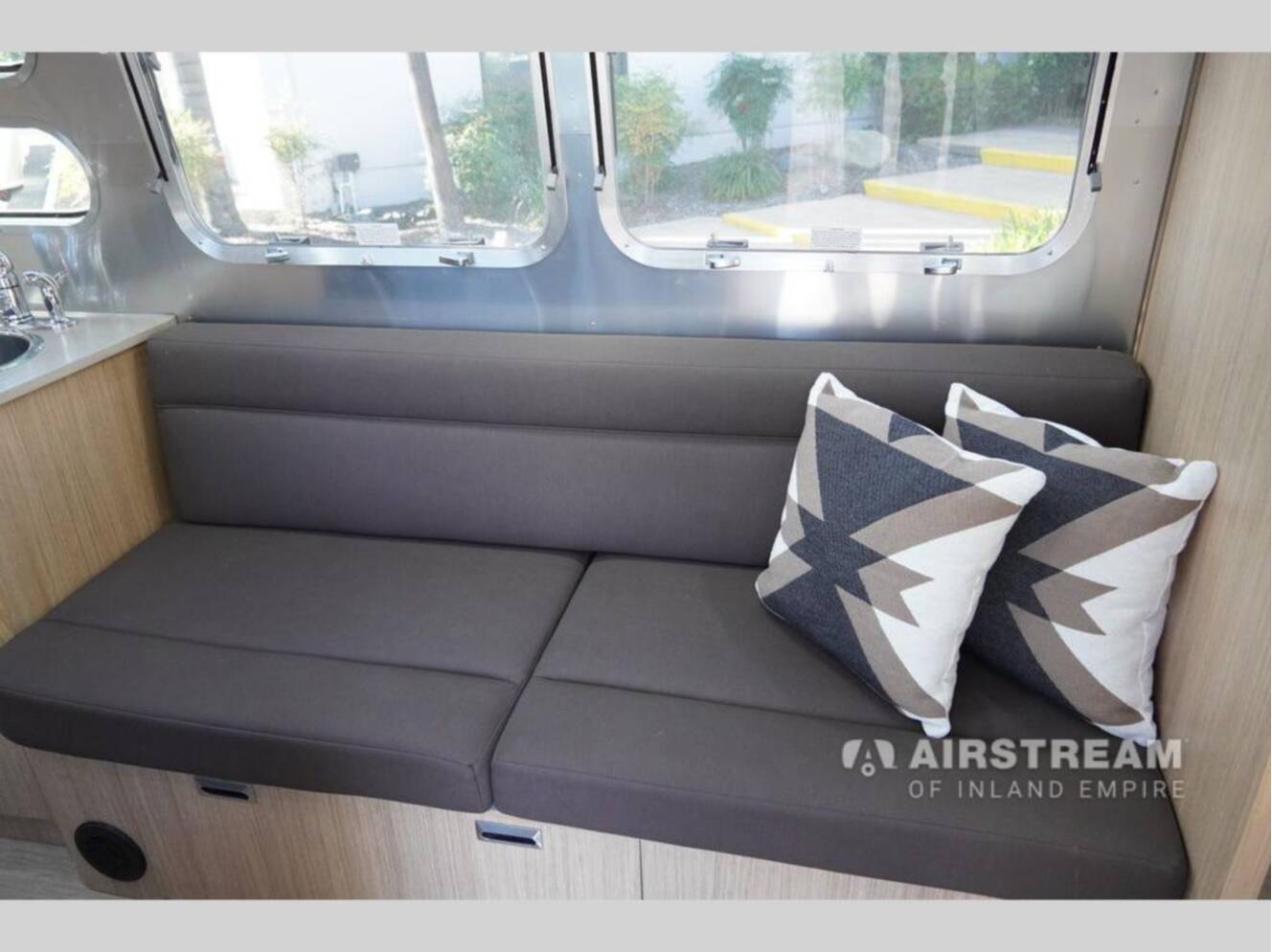 A photo of this 2020 Airstream Flying Cloud 30FB Bunk