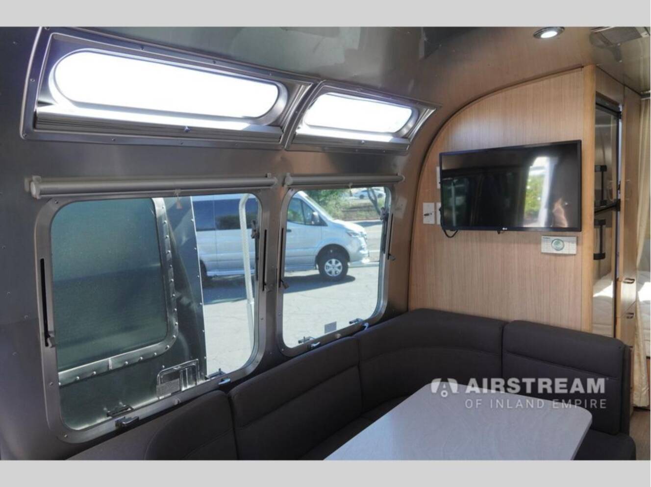 A photo of this 2020 Airstream Flying Cloud 30FB Bunk