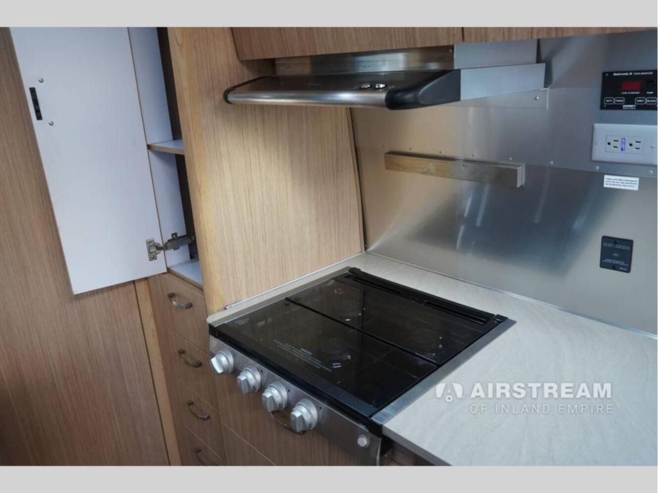 A photo of this 2020 Airstream Flying Cloud 30FB Bunk
