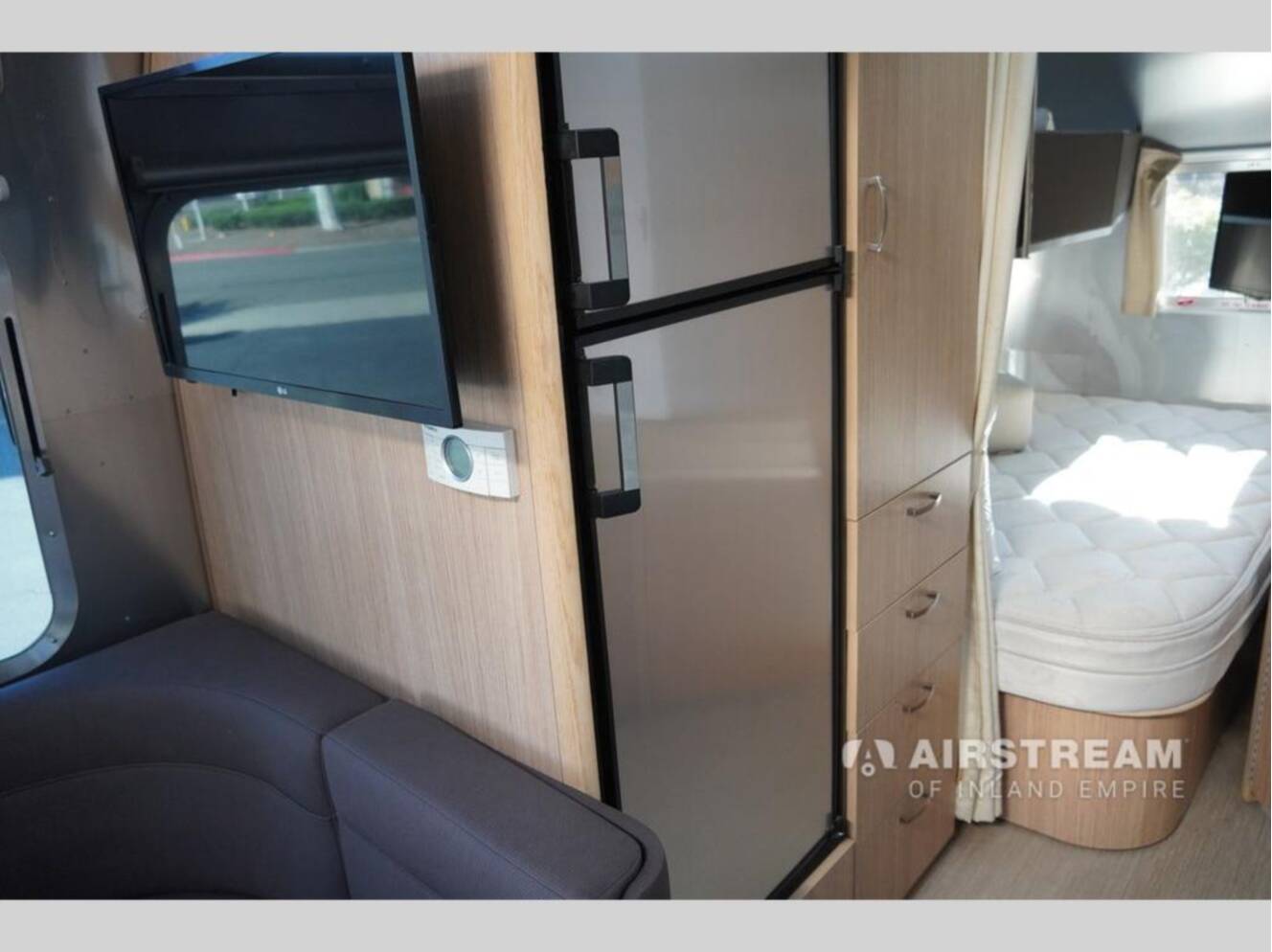A photo of this 2020 Airstream Flying Cloud 30FB Bunk