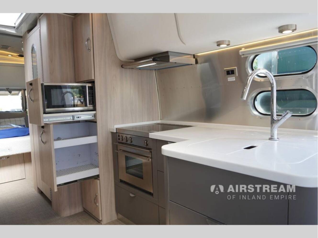 A photo of this 2020 Airstream Globetrotter 27FBQ