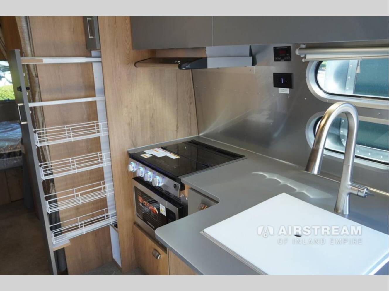 A photo of this 2026 Airstream Trade Wind 25FBQ Hatch