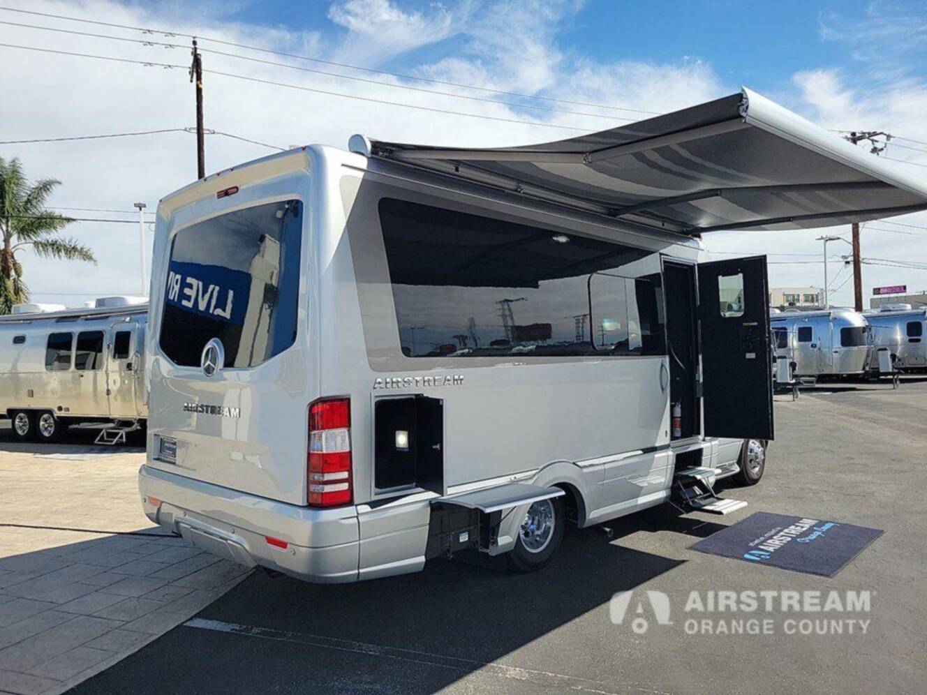 A photo of this 2025 Airstream Atlas Murphy Suite E1