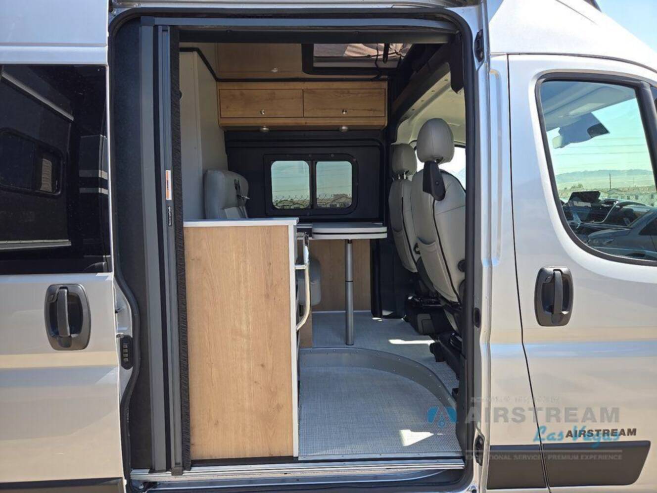 A photo of this 2026 Airstream Rangeline Pop Top