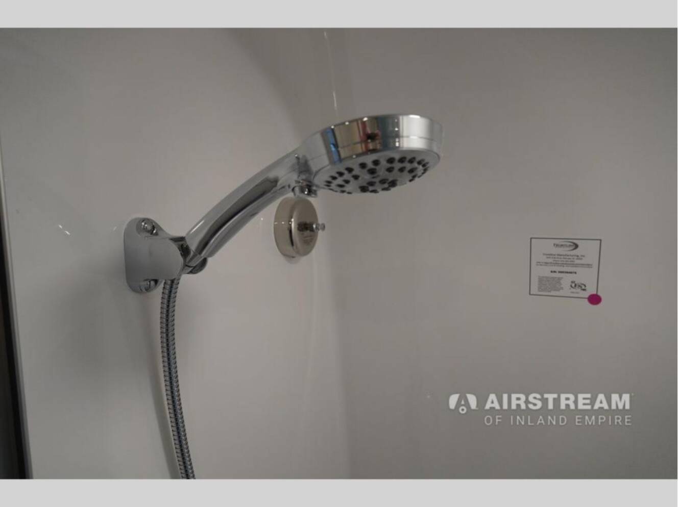 A photo of this 2026 Airstream Flying Cloud 25FBQ Hatch