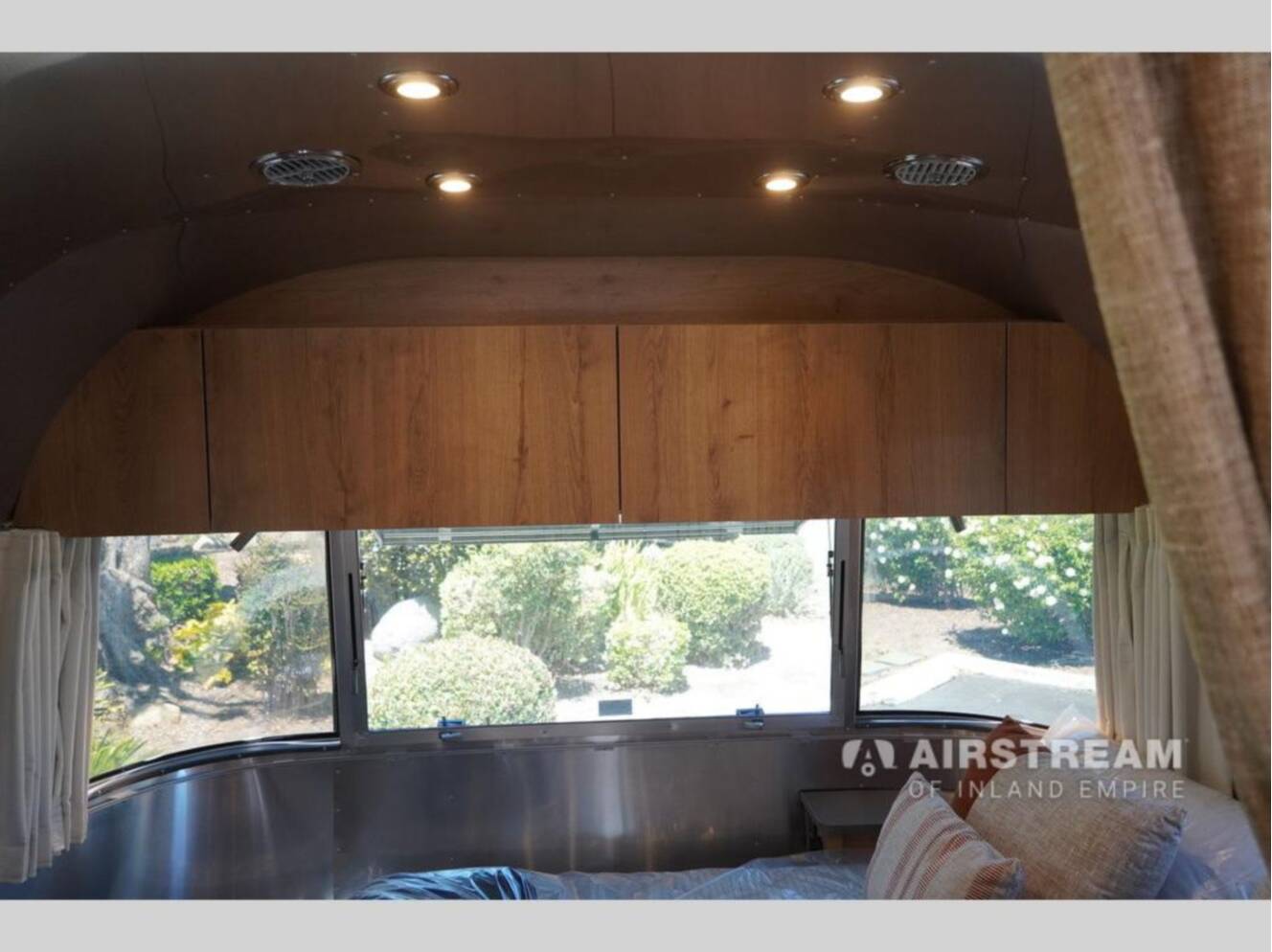 A photo of this 2026 Airstream Trade Wind 25FBQ Hatch