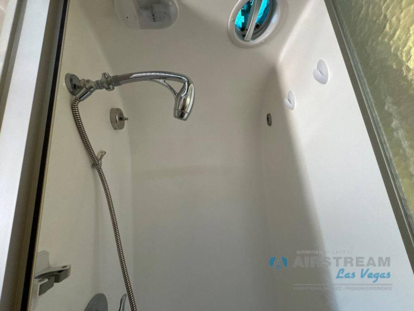 A photo of this 2016 Airstream International Serenity 27FB