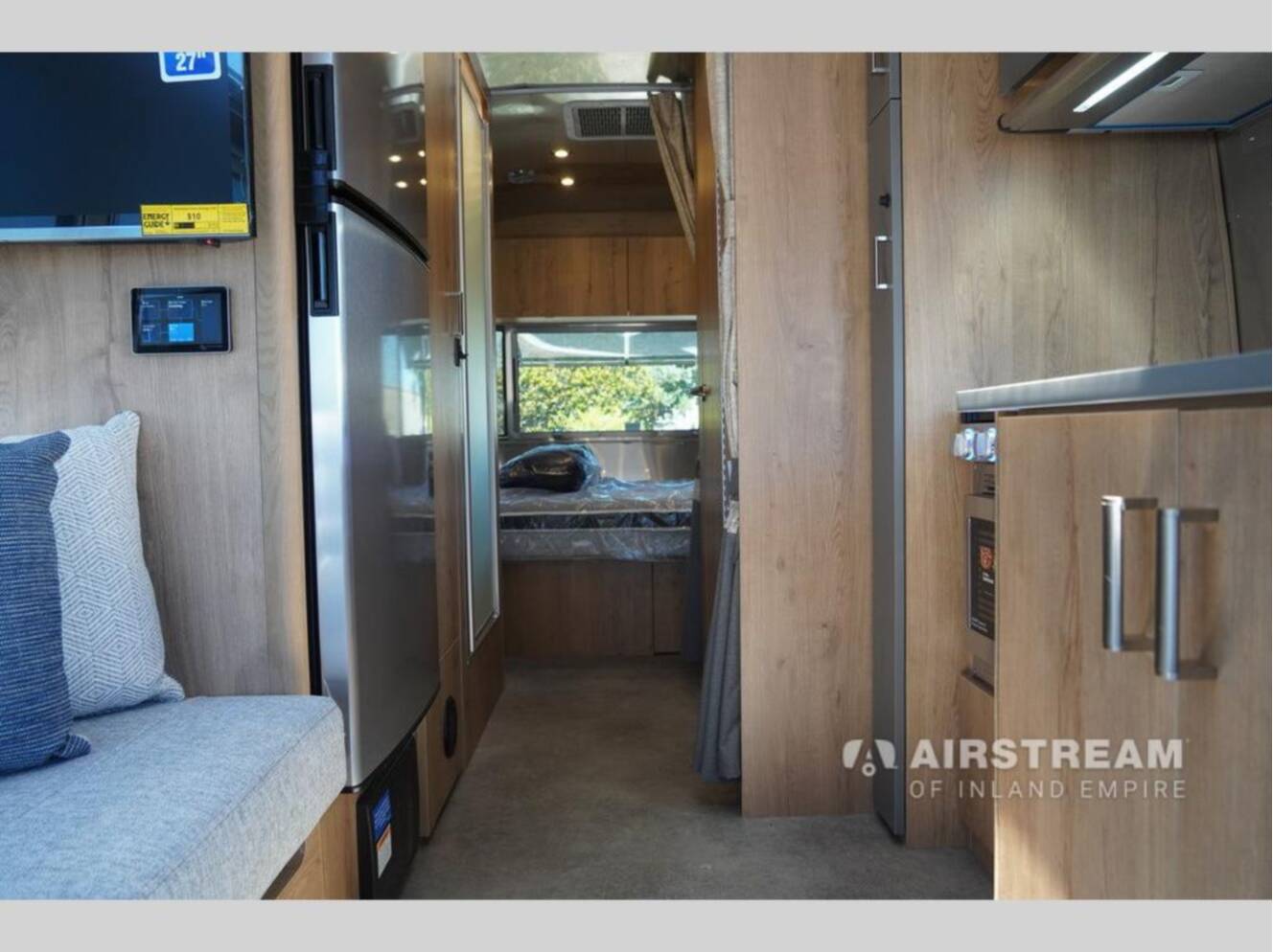 A photo of this 2026 Airstream Trade Wind 25FBQ Hatch