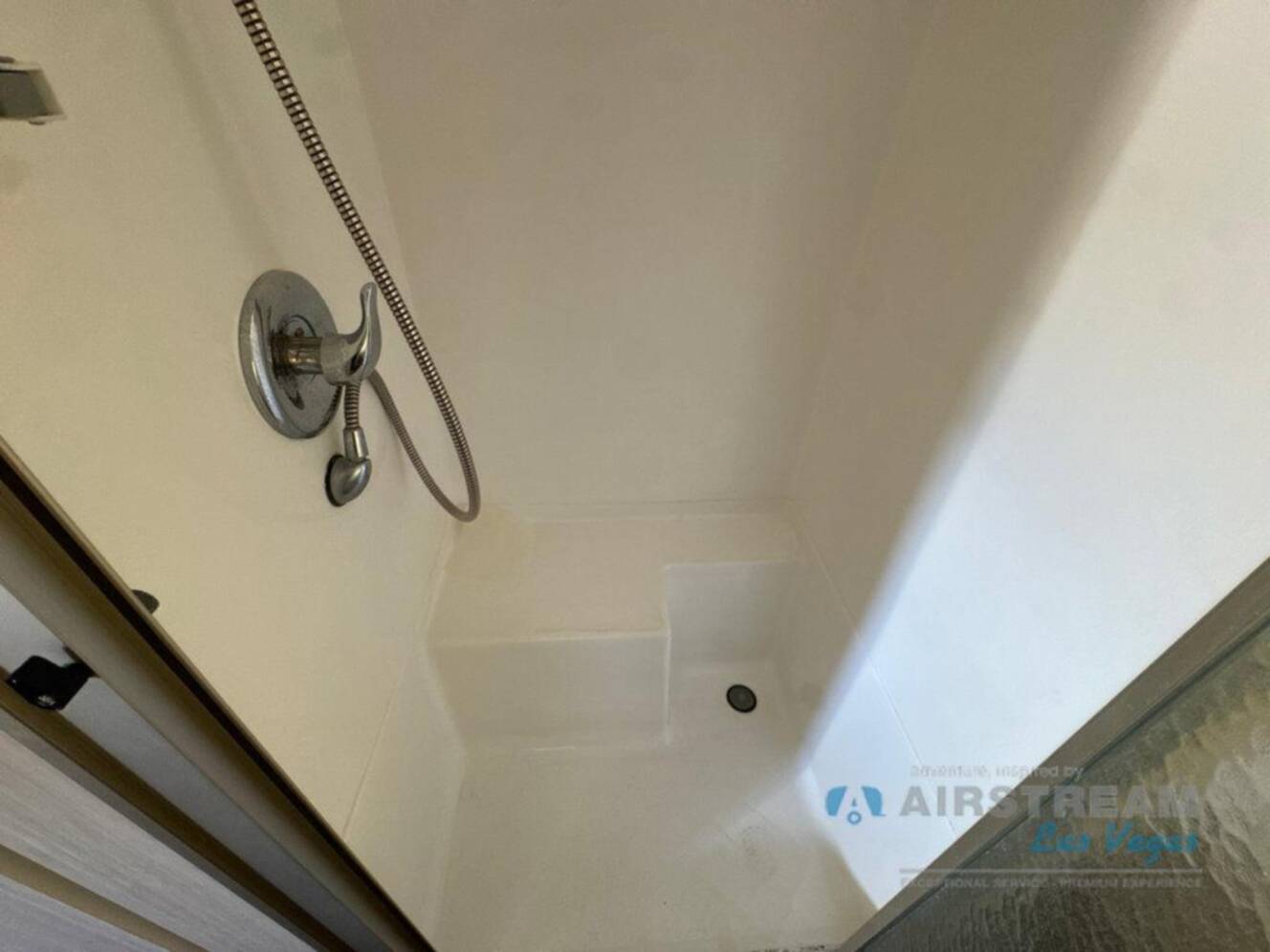 A photo of this 2016 Airstream International Serenity 27FB