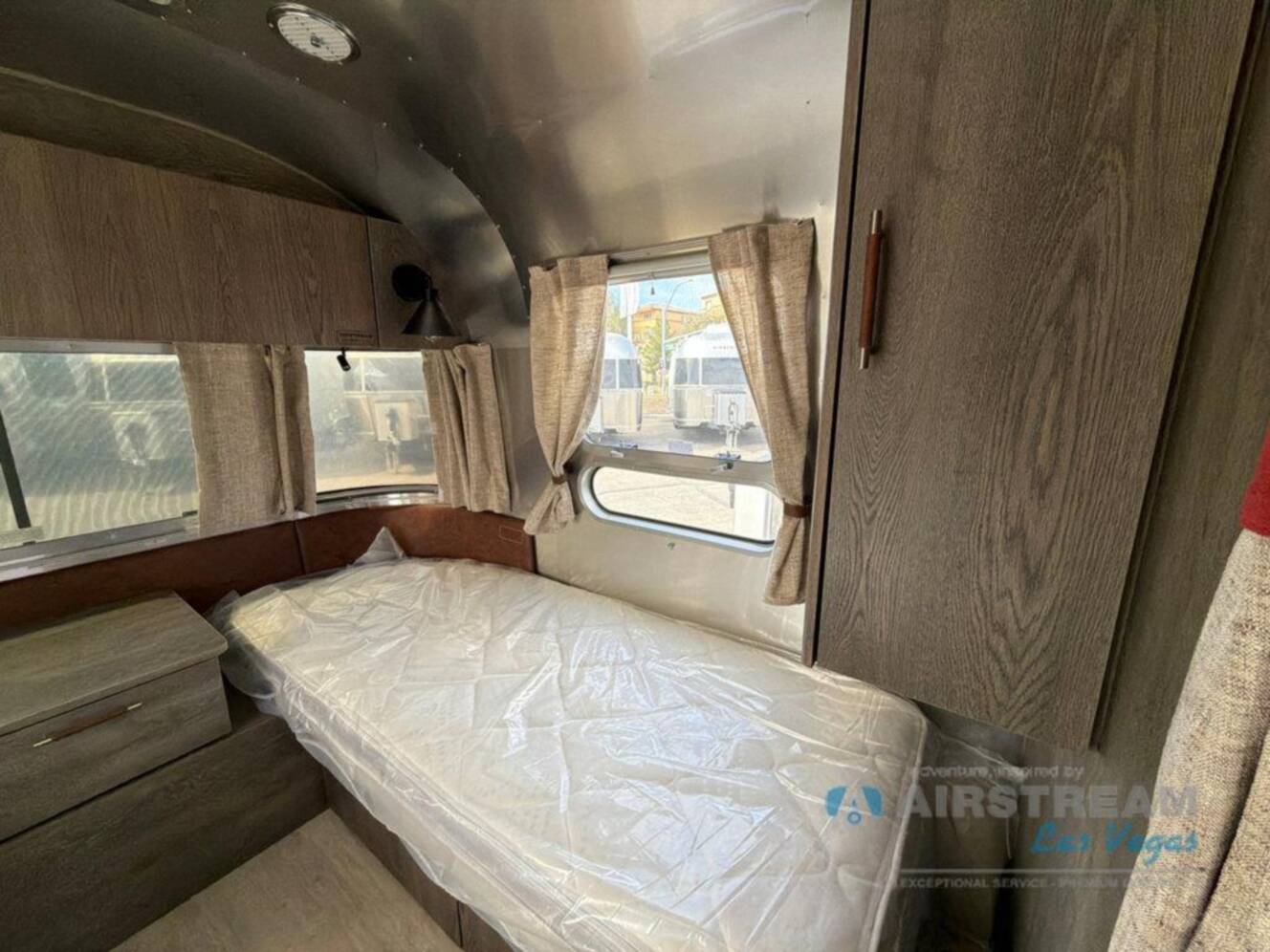 A photo of this 2026 Airstream Stetson 6666 Special Edition 27FBT Hatch