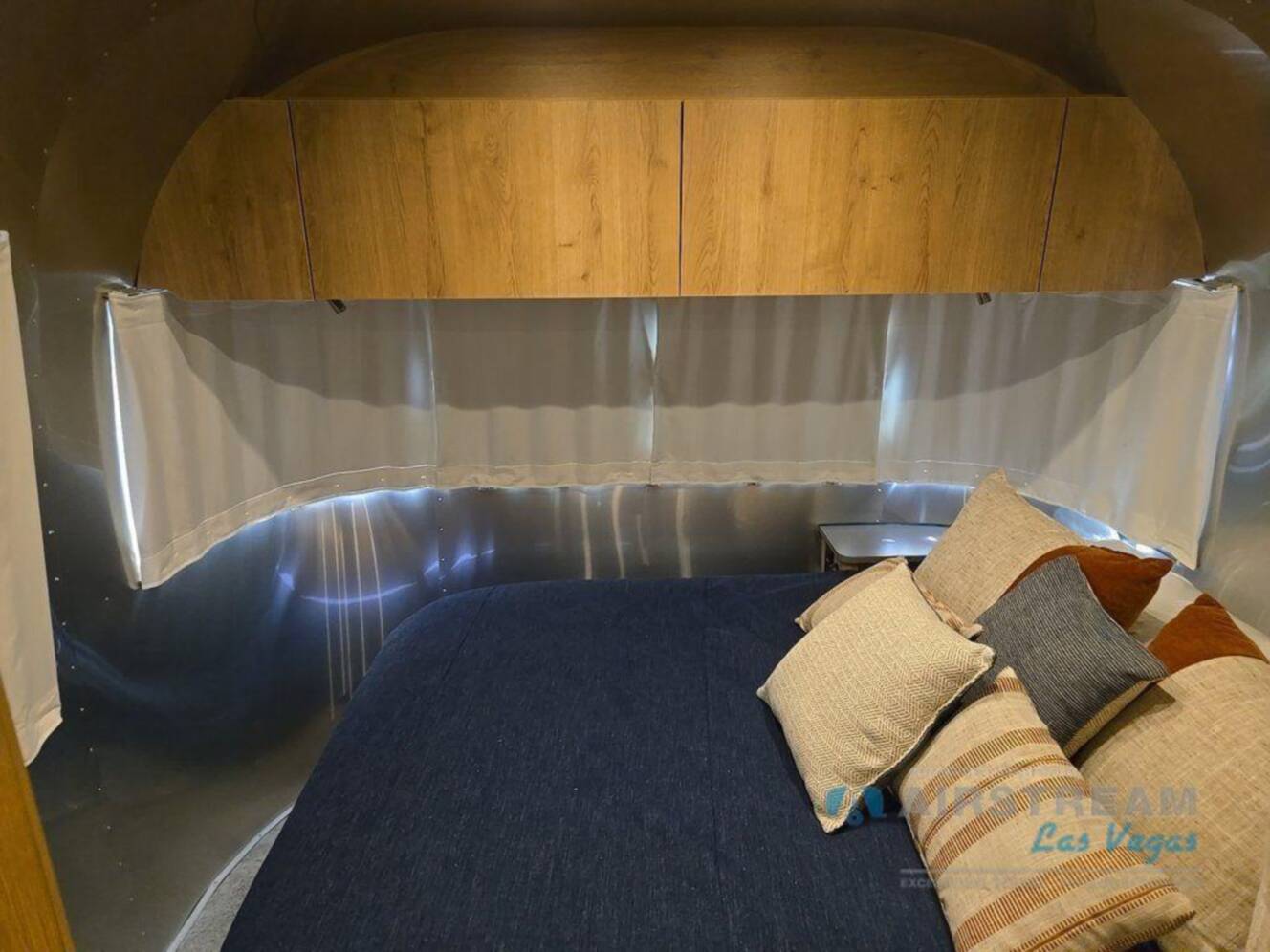 A photo of this 2026 Airstream Trade Wind 25FBQ Hatch