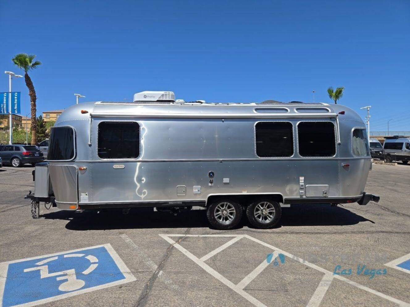 A photo of this 2026 Airstream Trade Wind 25FBQ Hatch