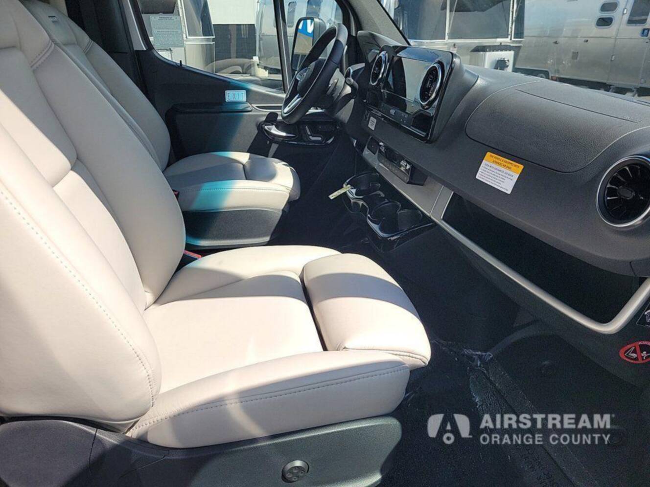 A photo of this 2025 Airstream Atlas Murphy Suite E1